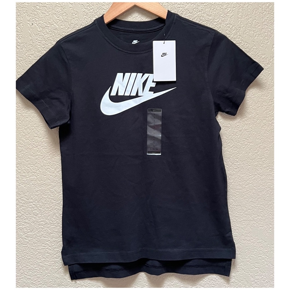 Nike Logo Black Color T-Shirt Youth Girl Size Large